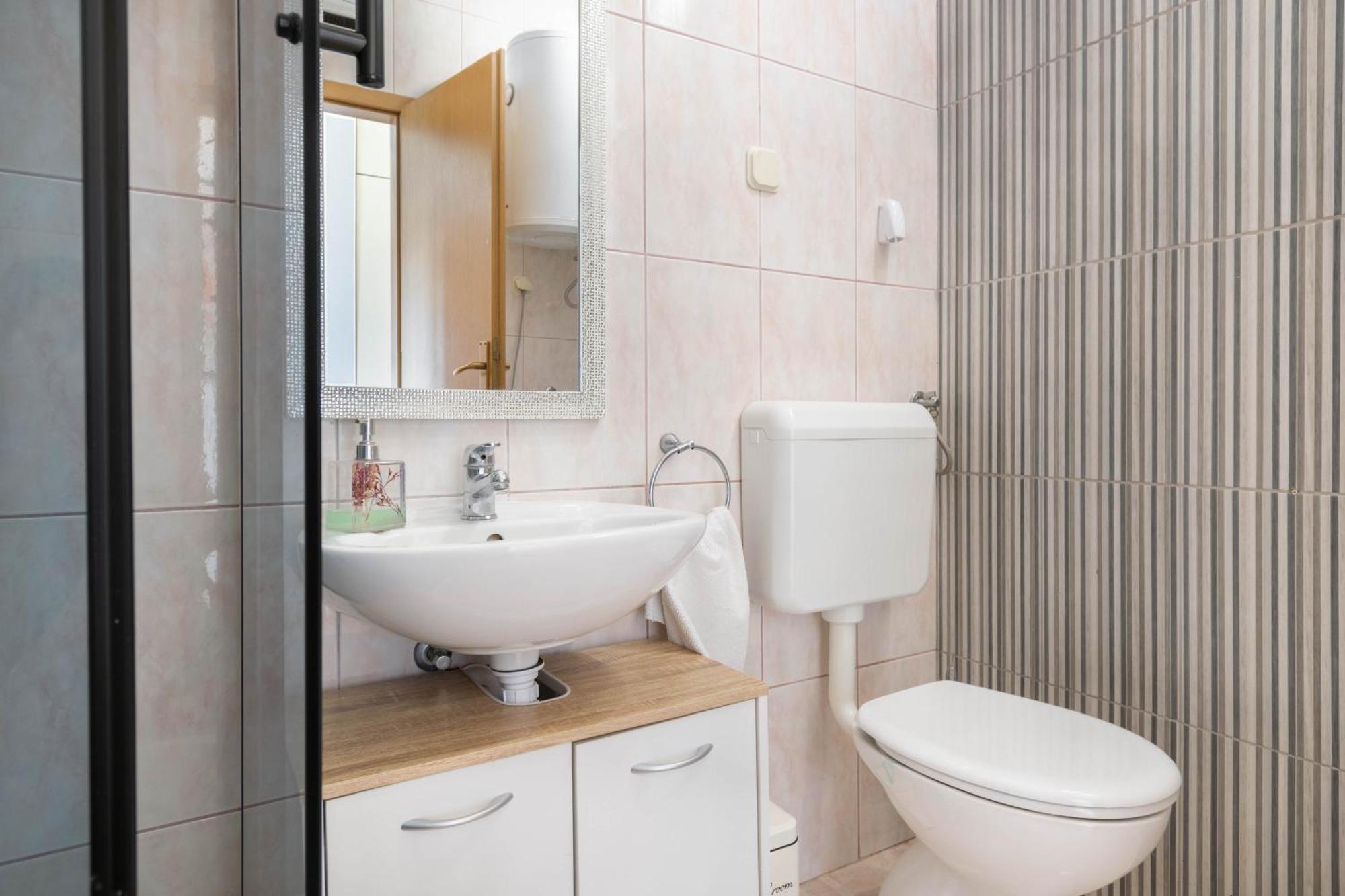 Apartment 30 M From Beach,Makarska,Marija Exterior foto