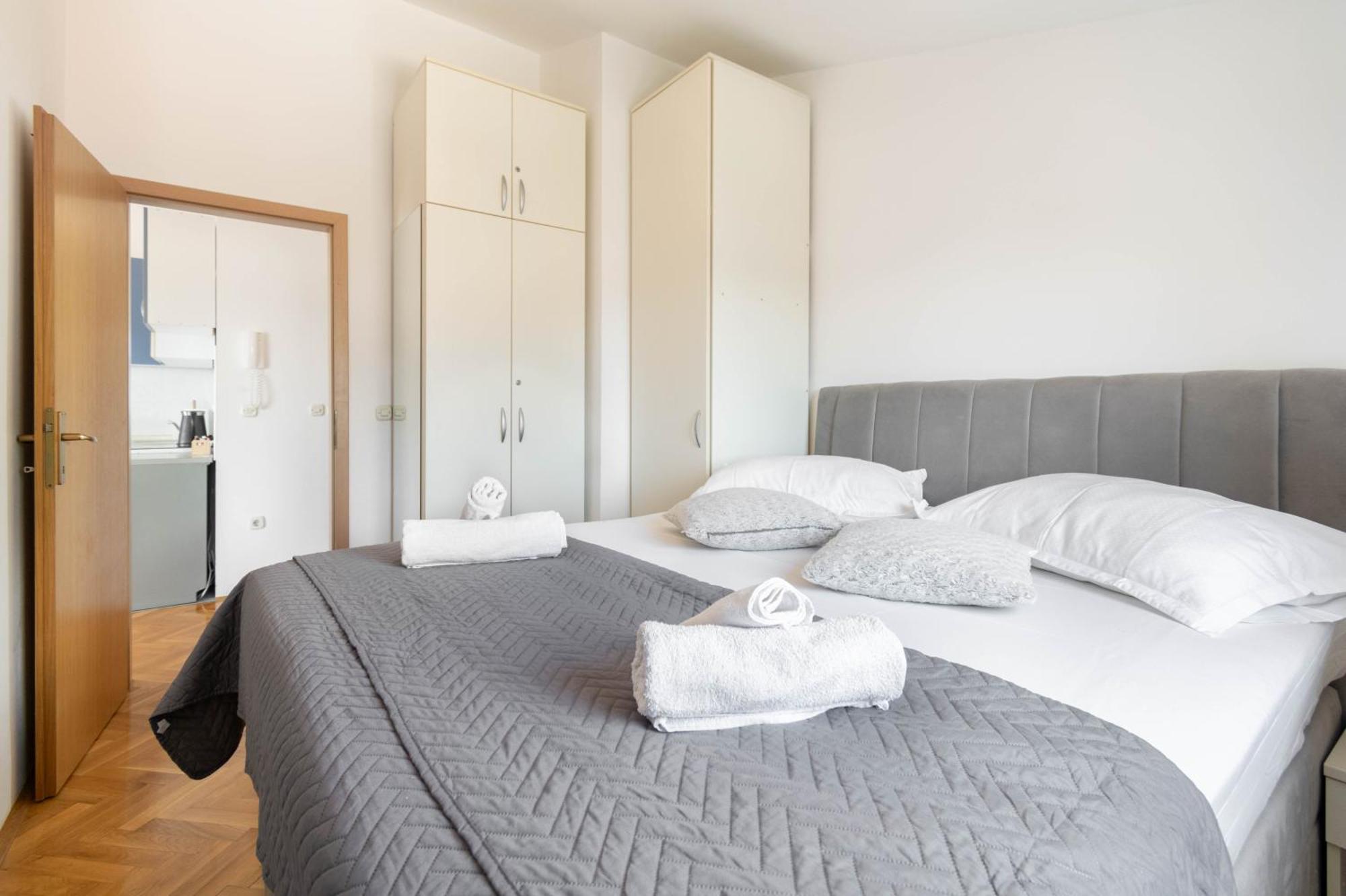 Apartment 30 M From Beach,Makarska,Marija Exterior foto